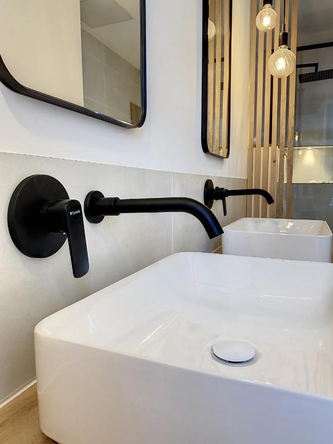 Appartchic - Appartement Standing - Plein Centre & Parking Prive Creon ภายนอก รูปภาพ