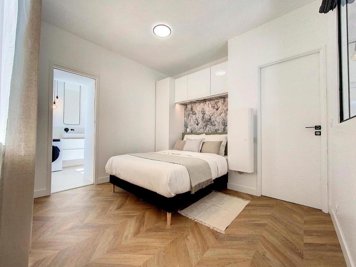 Appartchic - Appartement Standing - Plein Centre & Parking Prive Creon ภายนอก รูปภาพ